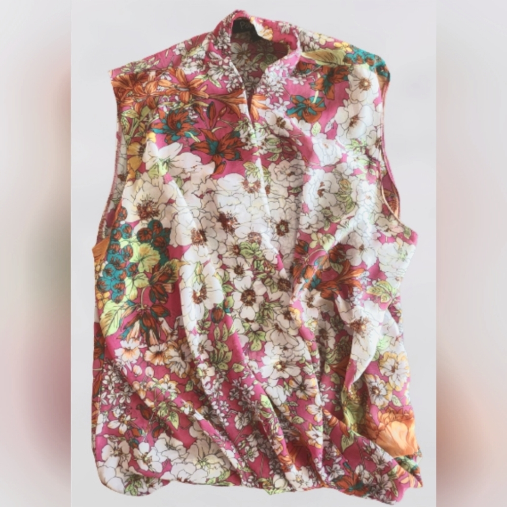 Papillon Blanc $6 Sleeveless Blouse - Wrap